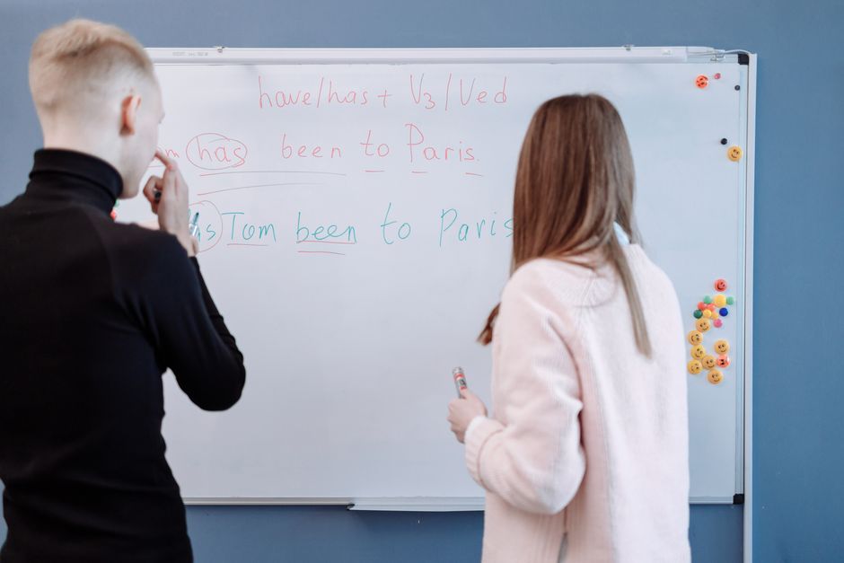 Grupo de inglés B2 en clase, sede Roma Norte
